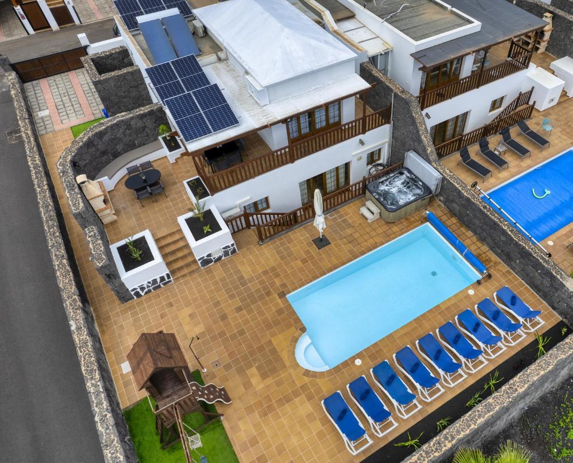 Villa Flavia-Private Pool, Jacuzzi, Sea Views Playa Blanca  Exteriör bild