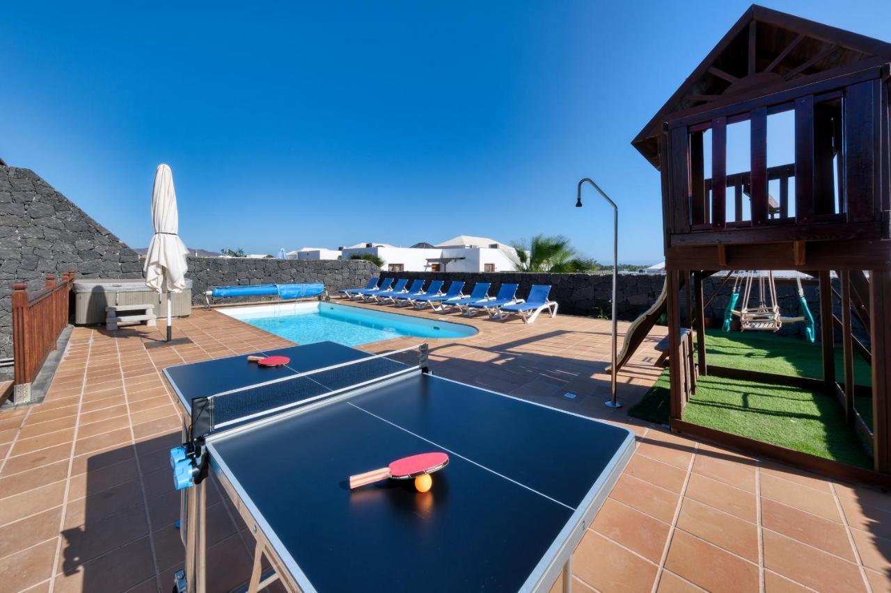 Villa Flavia-Private Pool, Jacuzzi, Sea Views Playa Blanca  Exteriör bild