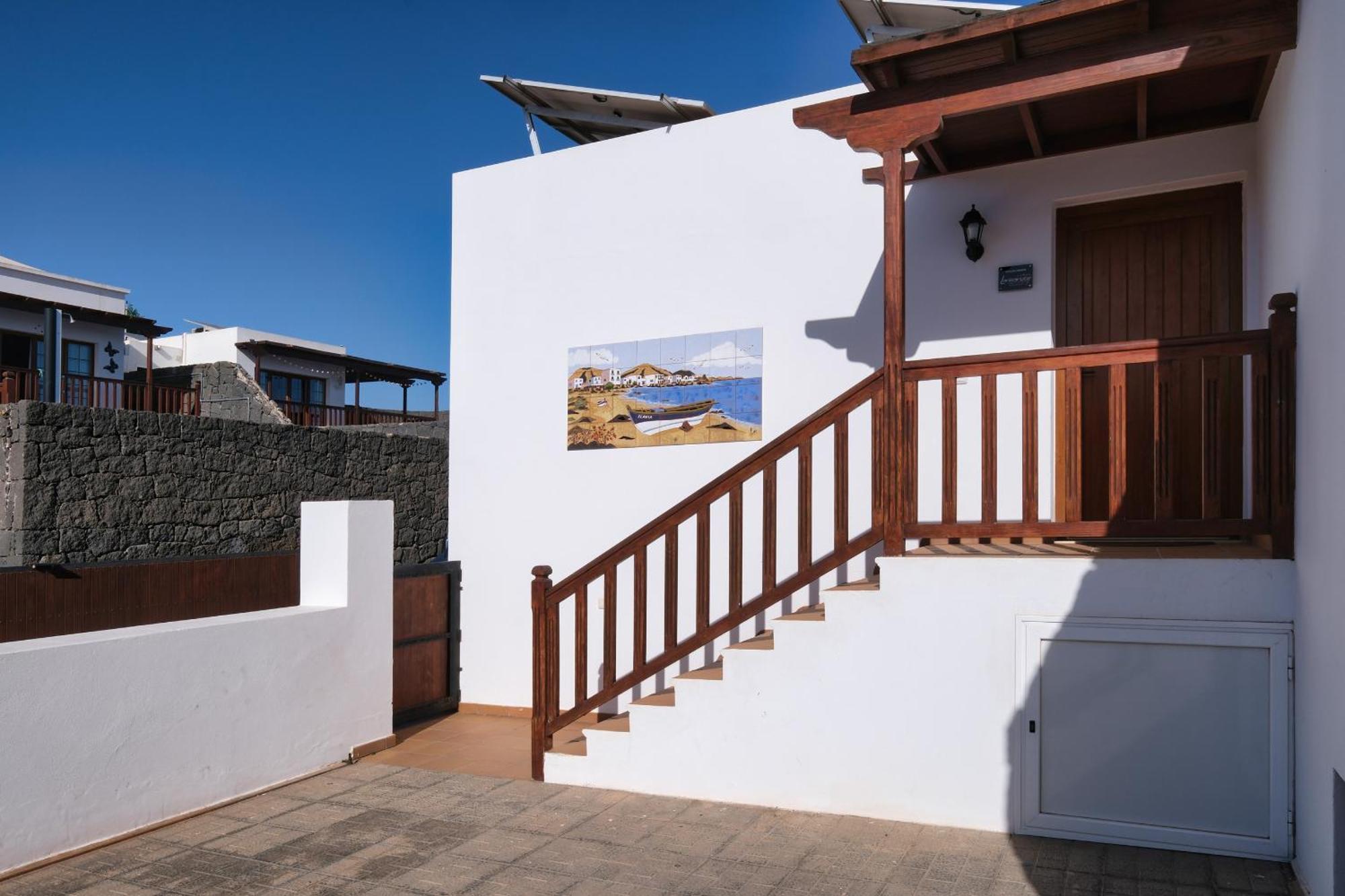 Villa Flavia-Private Pool, Jacuzzi, Sea Views Playa Blanca  Exteriör bild